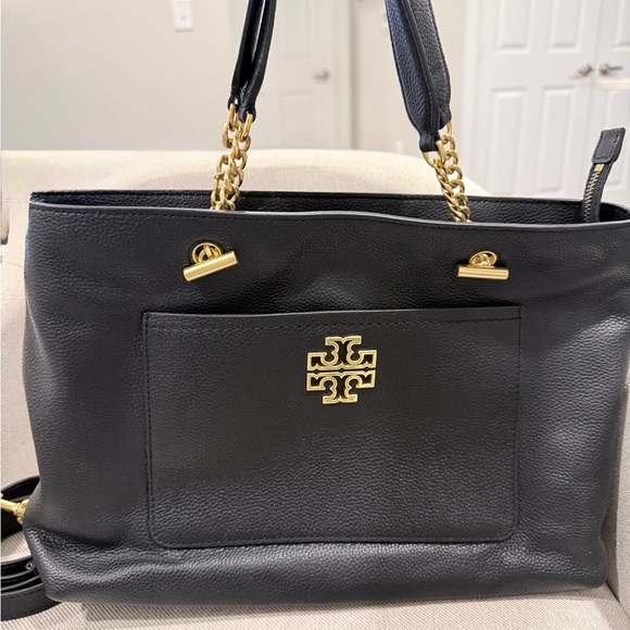 Tory Burch Black Leather Shoulder Bag with Gold Accents - Picture 2 of 9